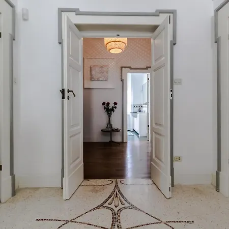 Prestigioso Alloggio In Dimora Storica Nel Centro Villa Pescara