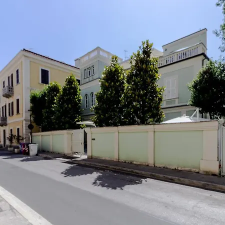 Prestigioso Alloggio In Dimora Storica Nel Centro